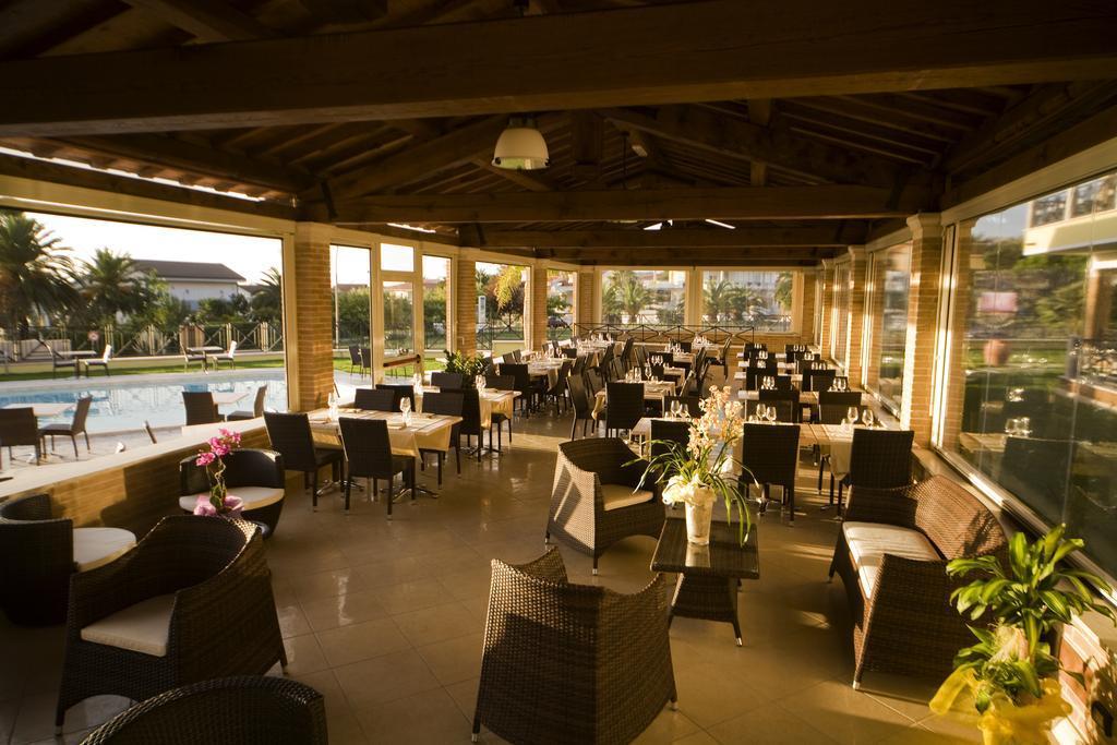 Hotel Villa Tirreno Tarquinia Buitenkant foto